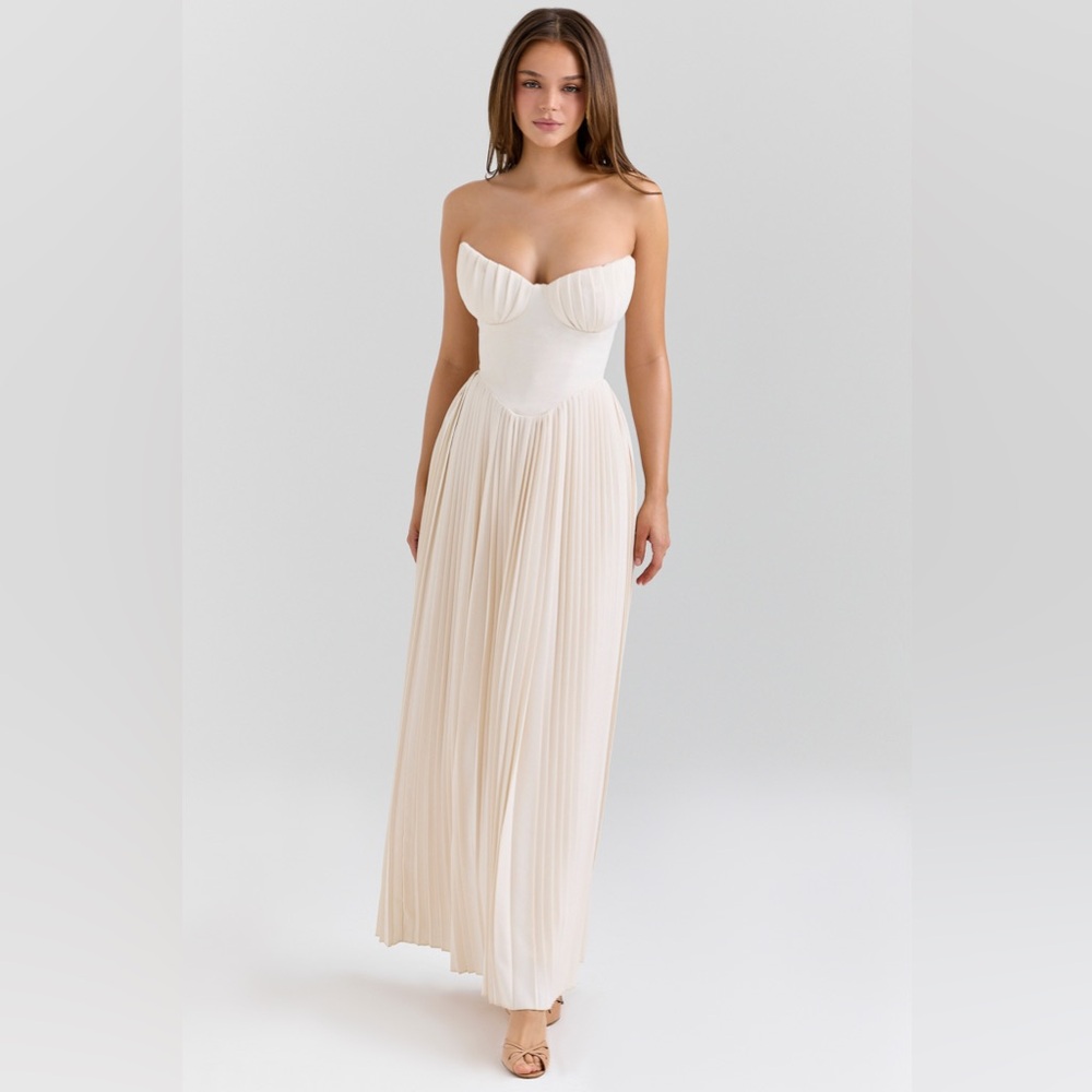 House of CB Strapless Pleated Cream Corset Dress - Picture 7 of 8